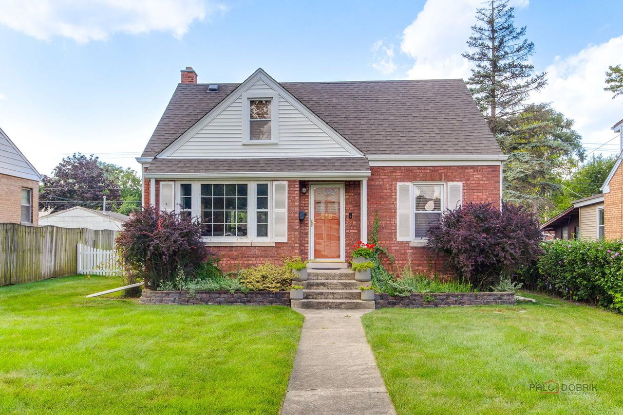 218 S Addison St., Bensenville, IL 60106
