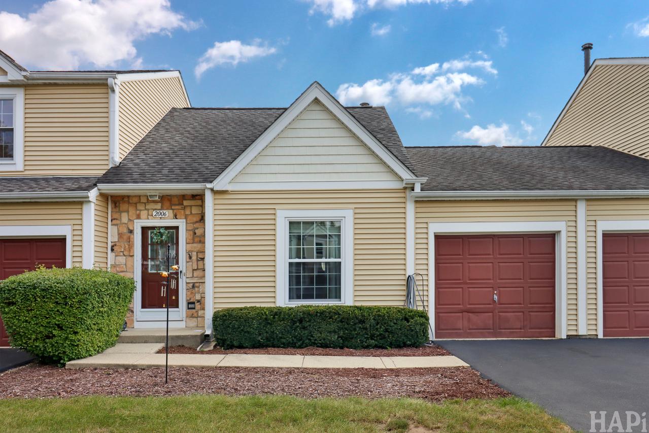 2006 Teton Pkwy., Algonquin, IL 60102