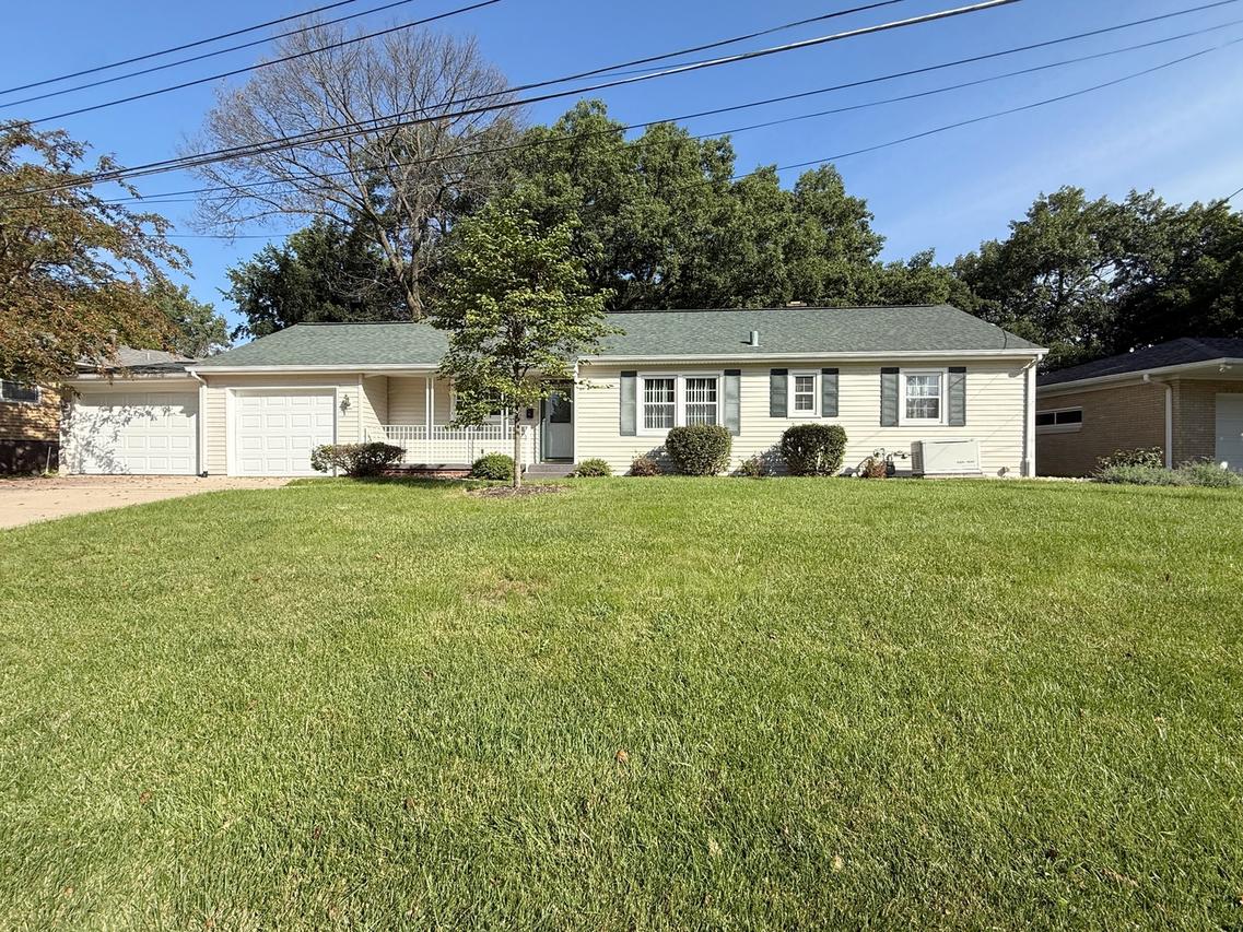 709 36th Ave., East Moline, IL 61244
