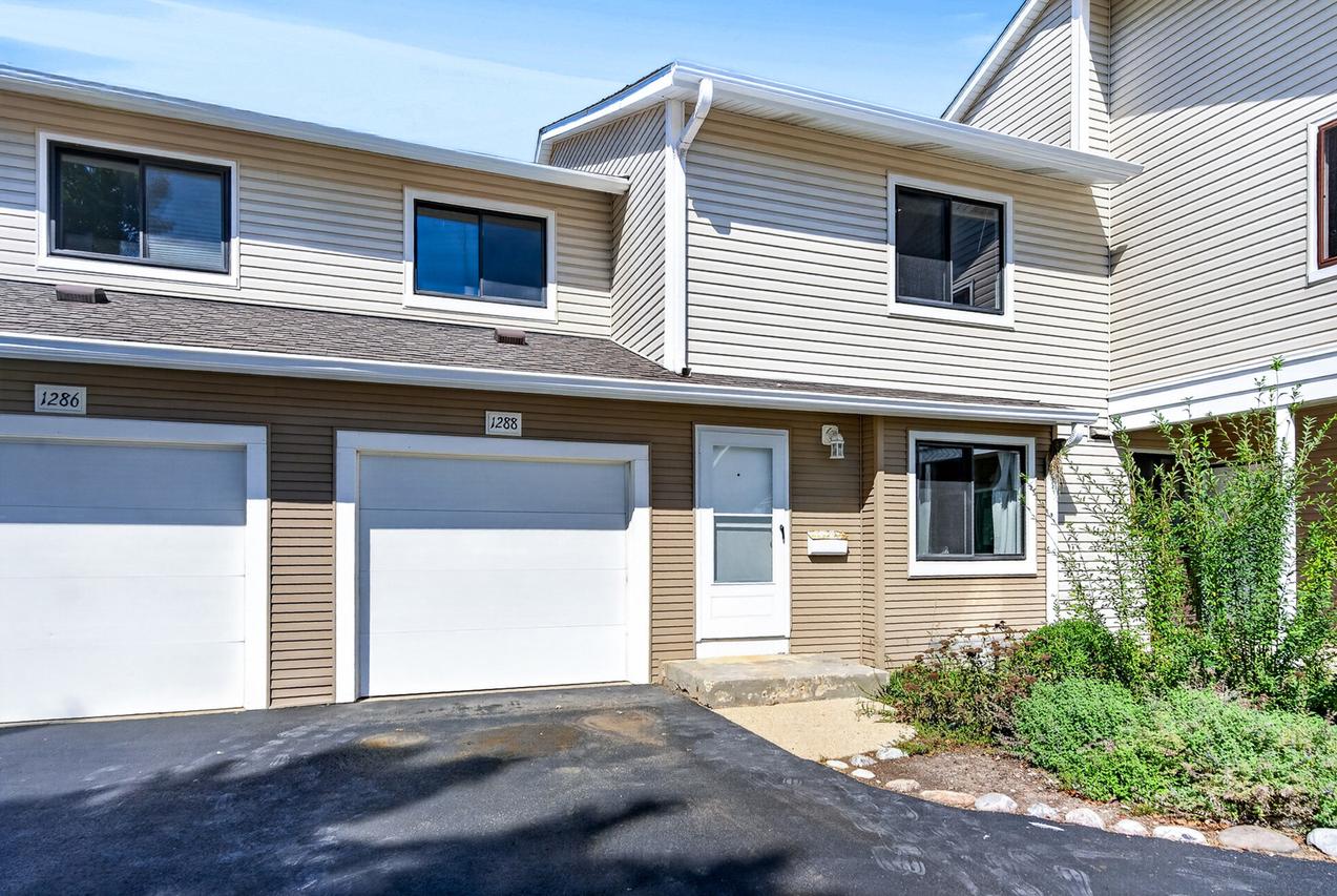 1288 N Williams Dr., Palatine, IL 60074