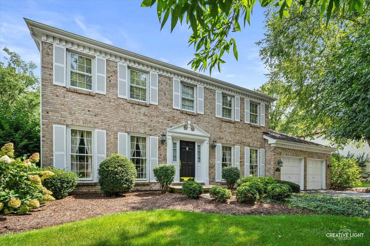 1516 Riparian Dr., Naperville, IL 60565