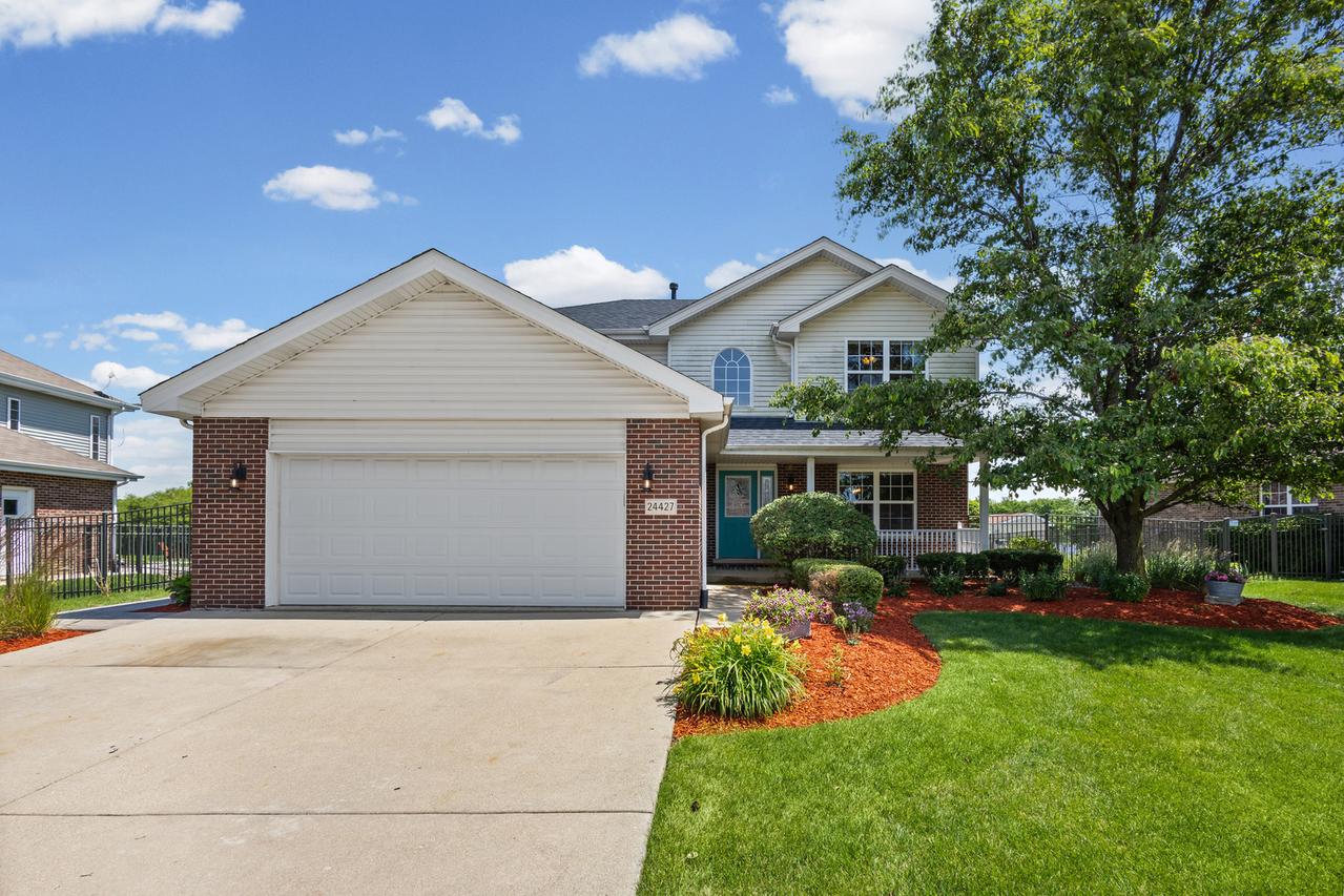 24427 Arrowhead Dr., Manhattan, IL 60442