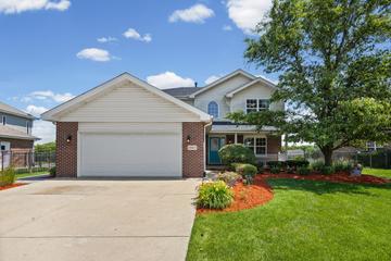 New Homes For Sale This Week That Attend Manhattan Junior High School: August 21st to August 27th
