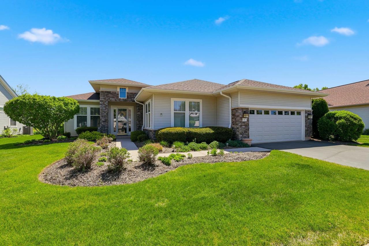13021 Brookwood Dr., Huntley, IL 60142
