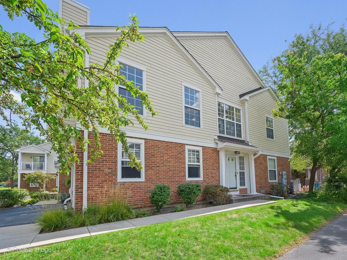 883 Ann Arbor Ln., Vernon Hills, IL 60061