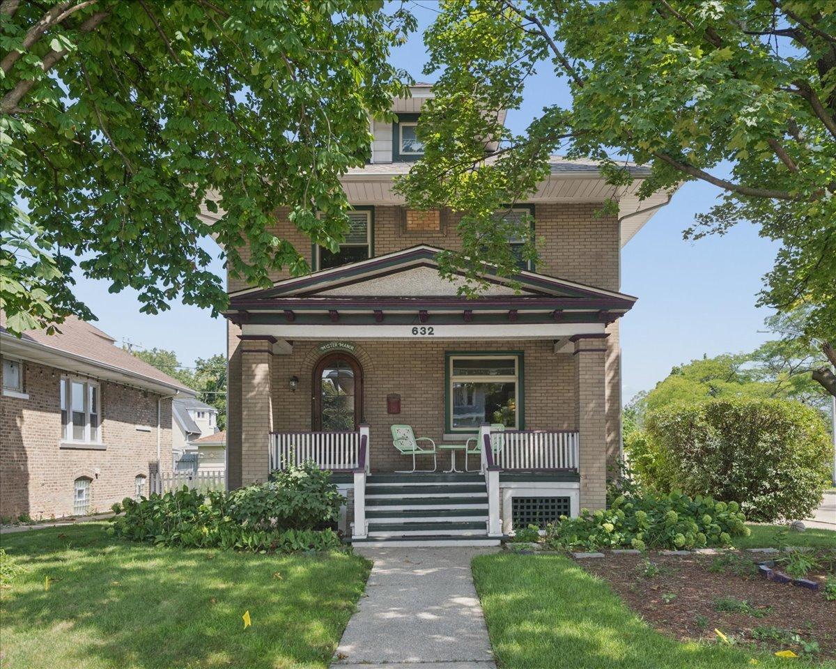 632 Thomas Ave., Forest Park, IL 60130