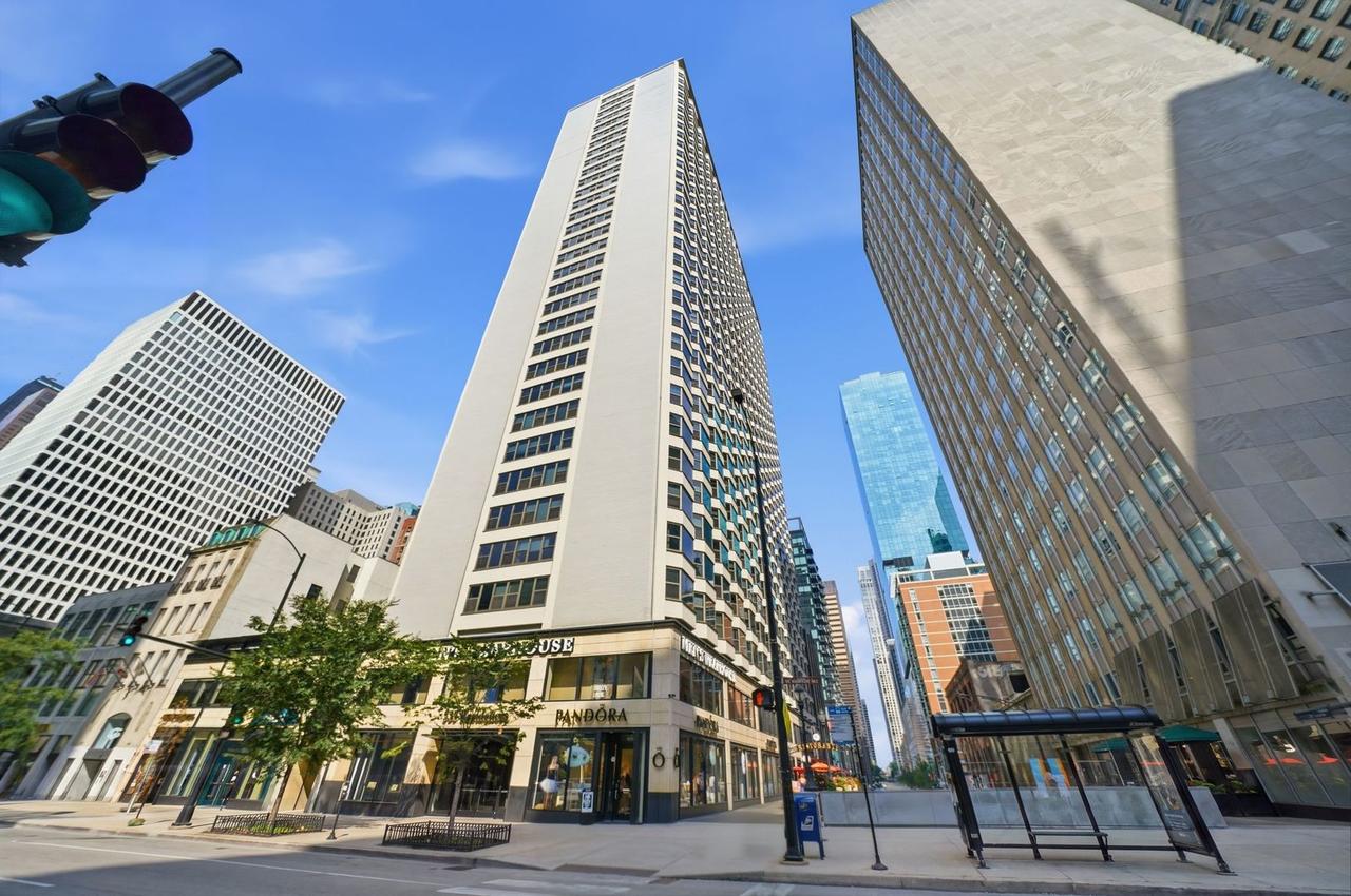 535 N Michigan Ave. #2305, Chicago, IL 60611