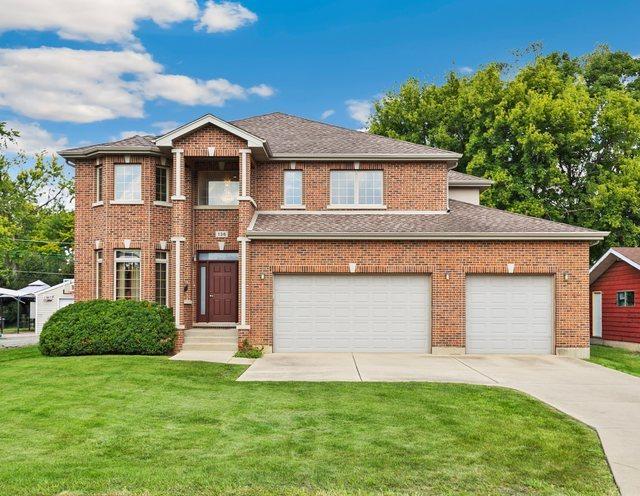 136 Oakwood Ave., Des Plaines, IL 60016