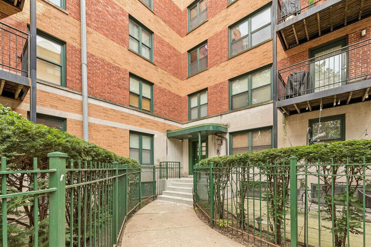 2545 W Catalpa Ave. #5C, Chicago, IL 60625