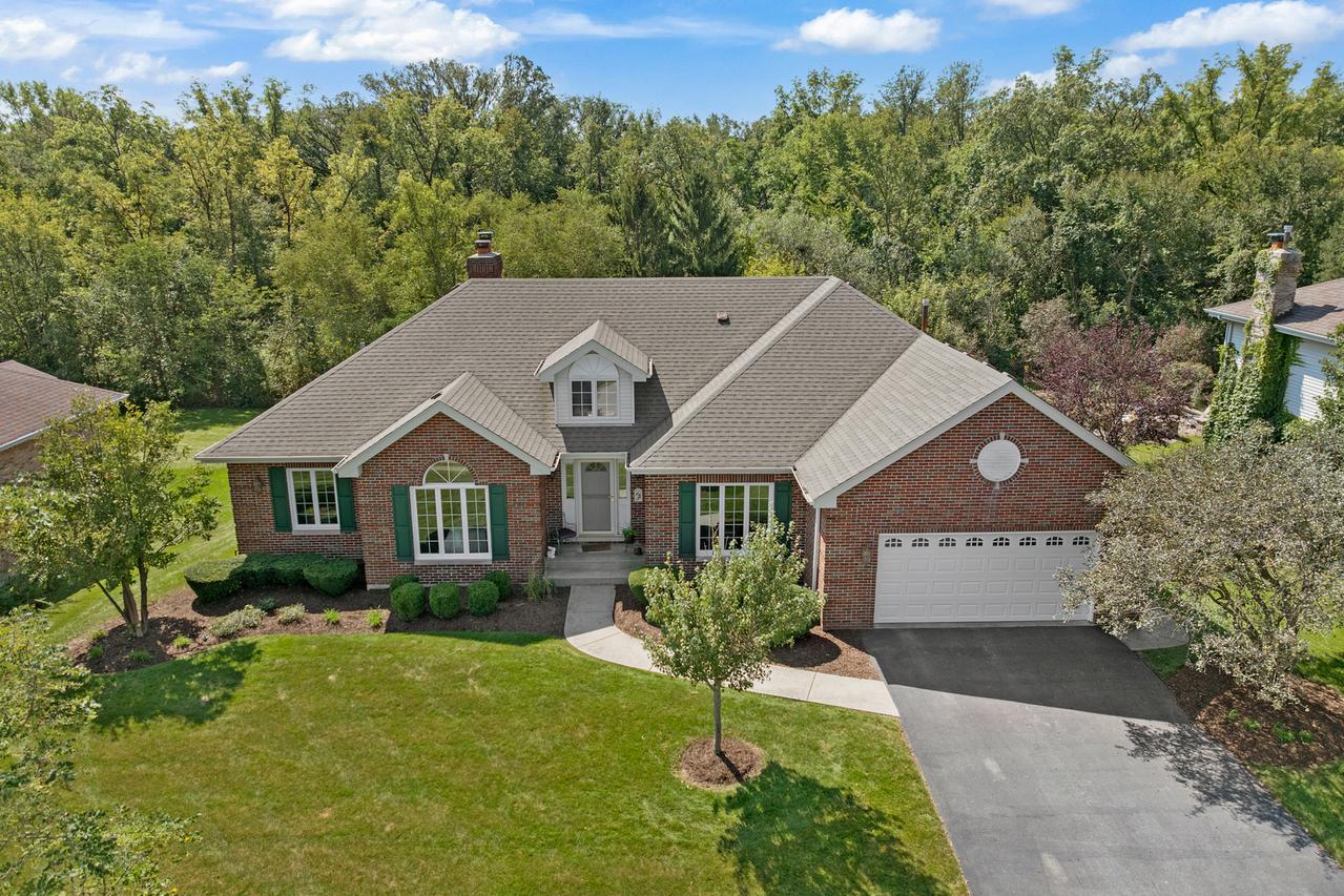 7661 Steeple Chase Dr., Frankfort, IL 60423