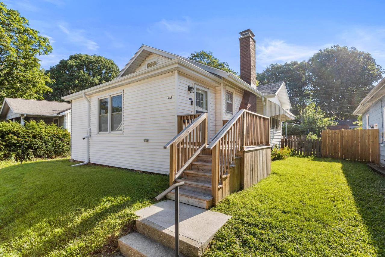 312 N Fair St., Champaign, IL 61821