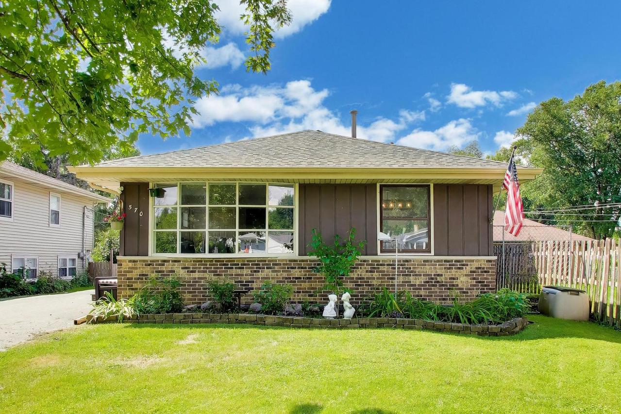 3S570 Elizabeth Ave., Warrenville, IL 60555