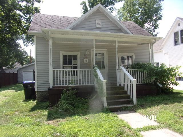 810 W Mill St., Bloomington, IL 61701