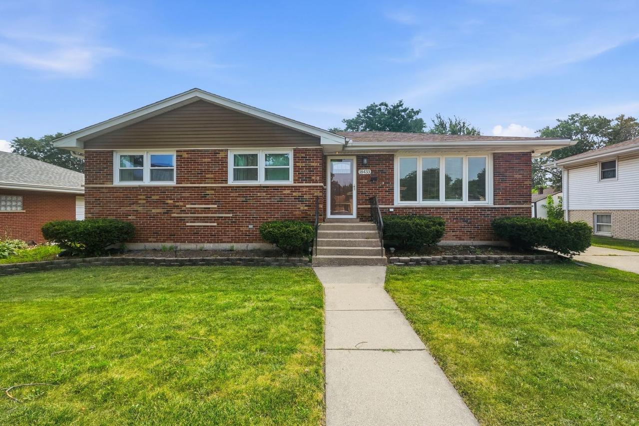 18433 Center Ave., Homewood, IL 60430