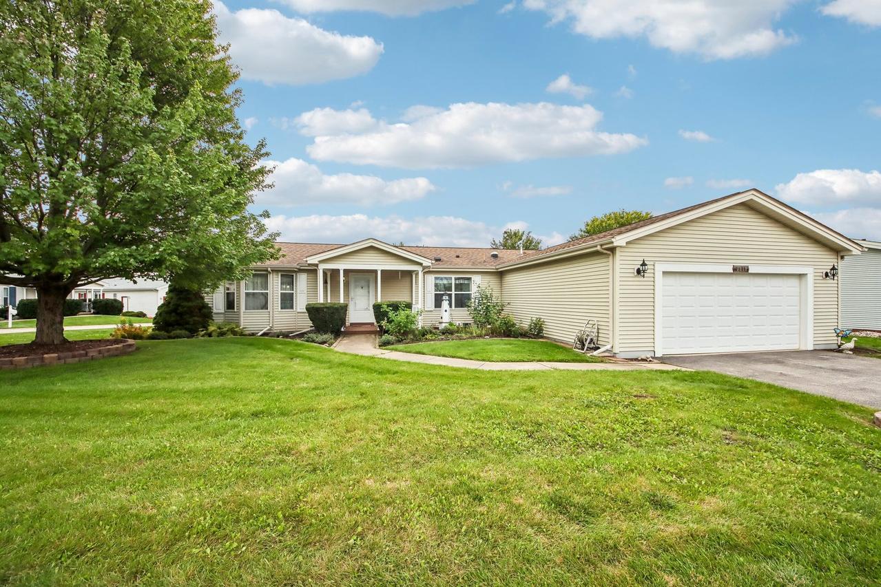 3519 Blue Heron Cir., Grayslake, IL 60030