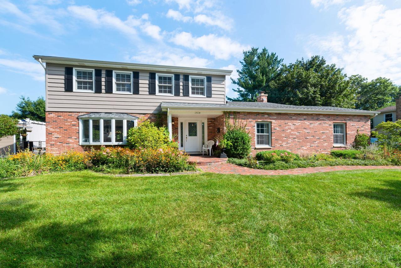 1514 Allen Ln., St. Charles, IL 60174