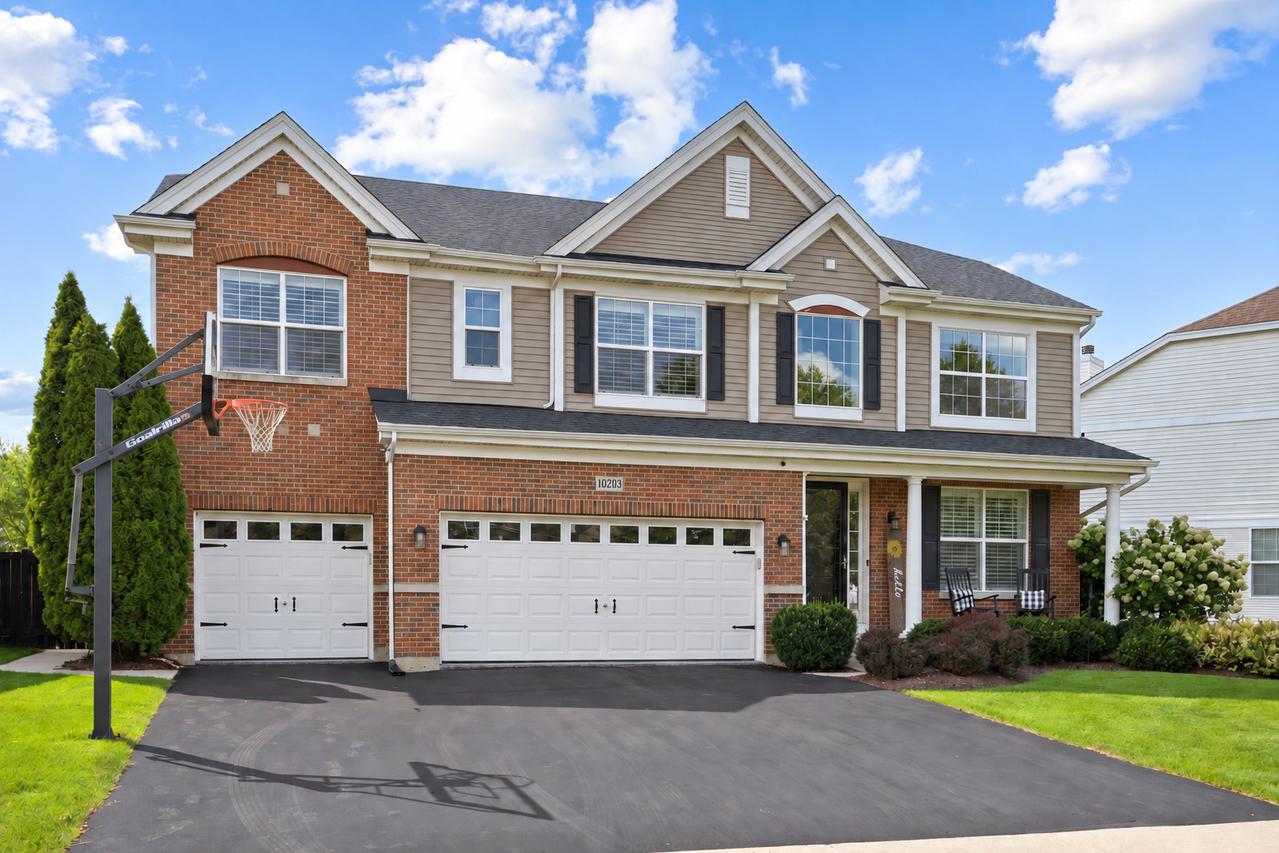 10203 Hunter Tr., Huntley, IL 60142