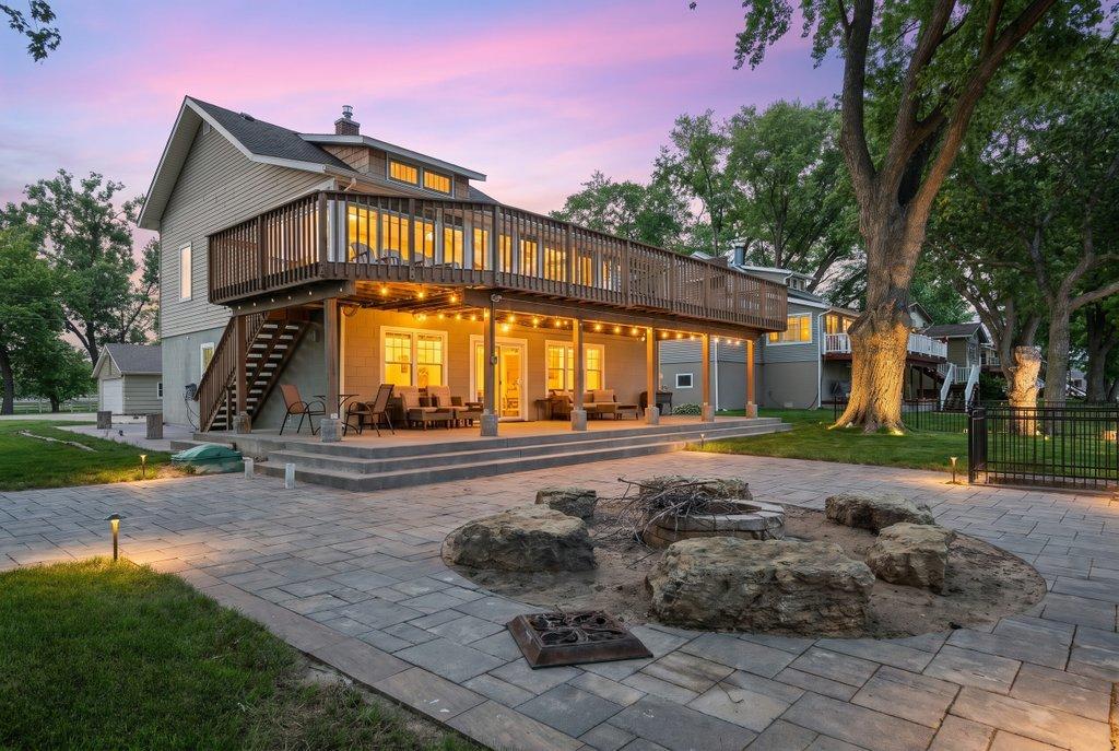 3630 N Shore Dr., Moline, IL 61265