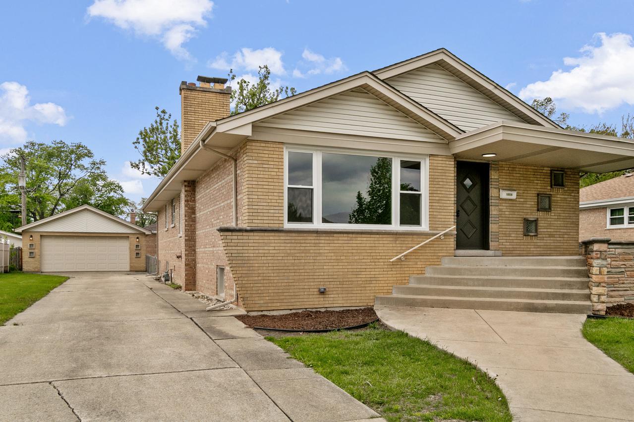 10036 Kedvale Ave., Oak Lawn, IL 60453