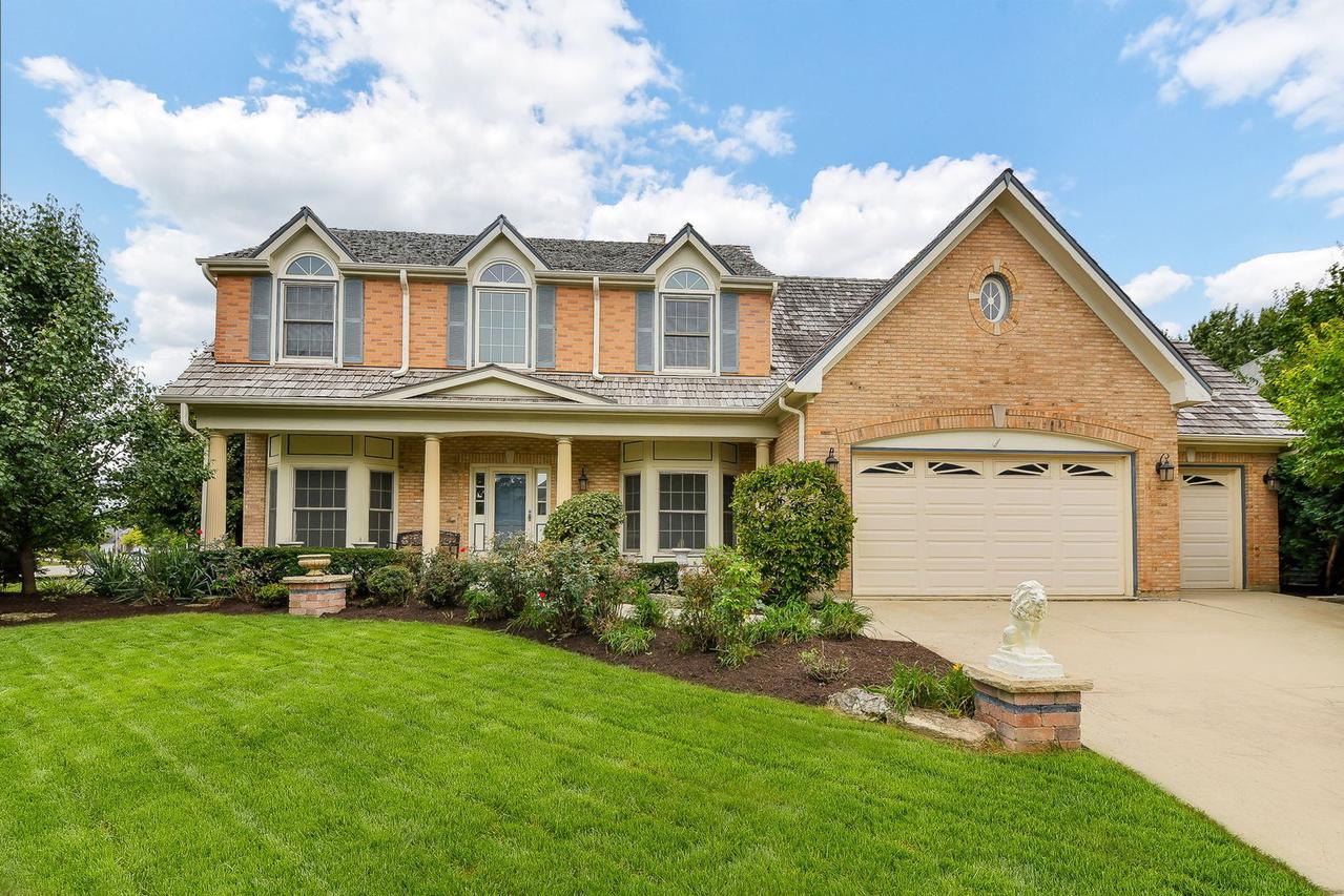 1097 Belter Dr., Wheaton, IL 60189