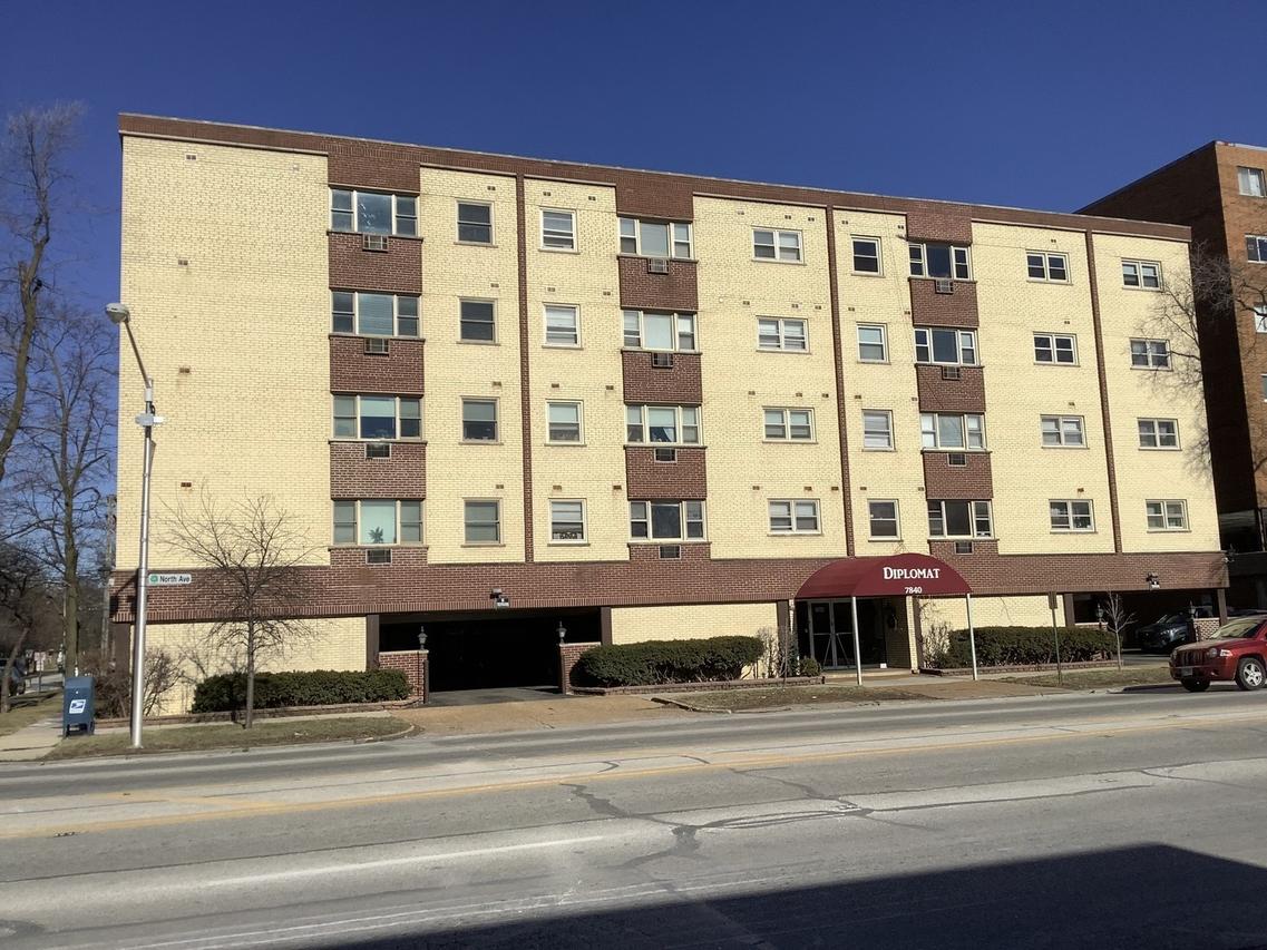 7840 W North Ave. #4I, Elmwood Park, IL 60707