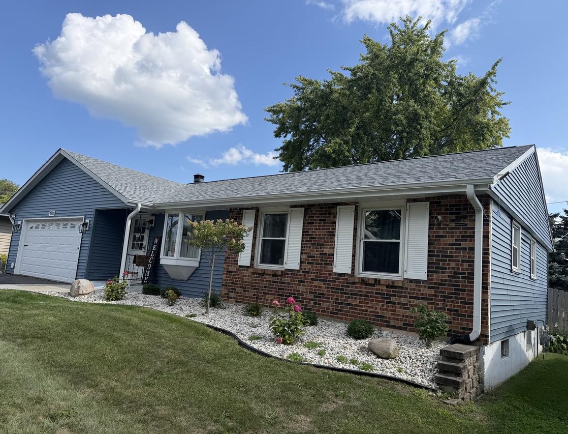 2120 Highland Dr., Sycamore, IL 60178
