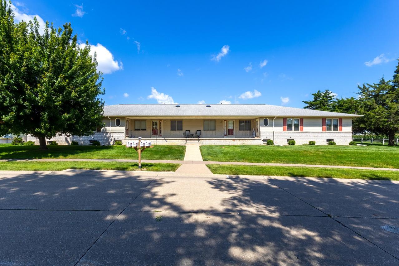 1233 47th Ave Ct. #16, East Moline, IL 61244
