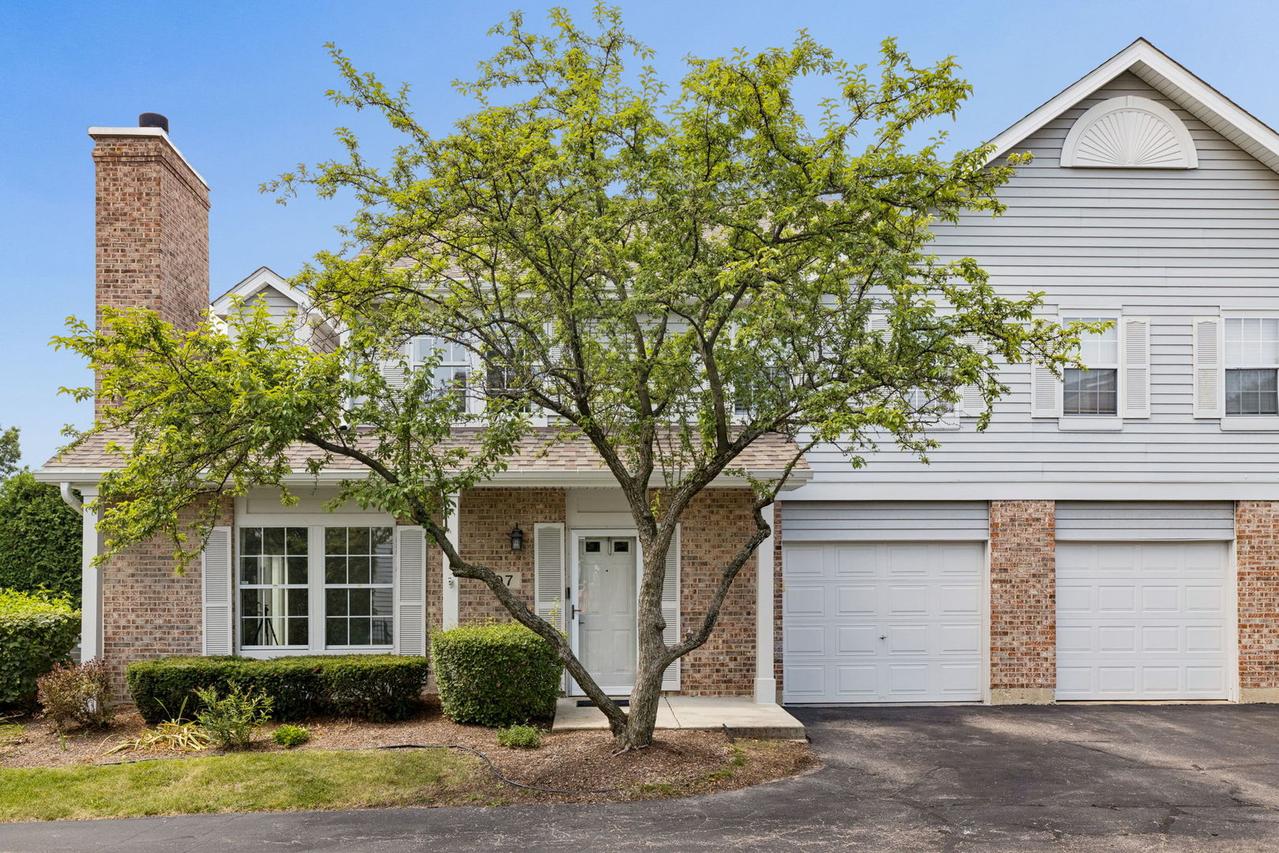 97 Cammeron Ct., Aurora, IL 60504