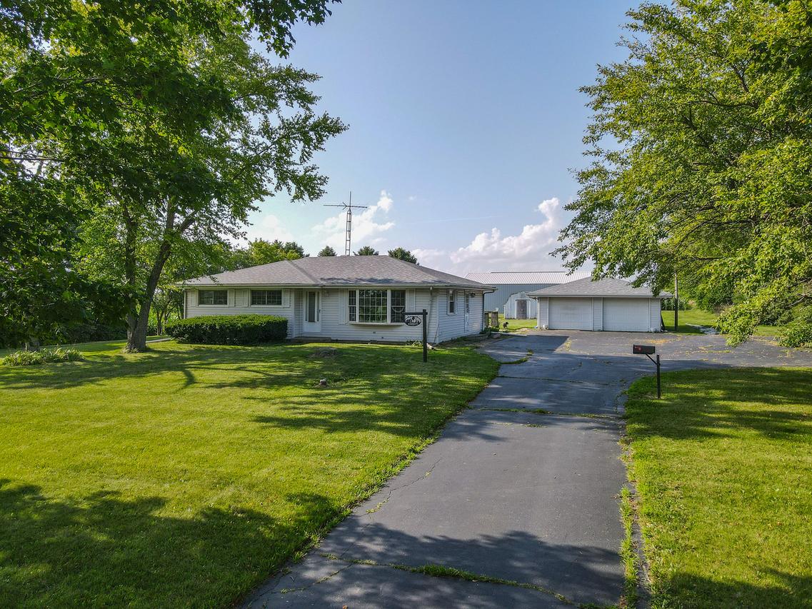 19600 W Peotone Rd., Wilmington, IL 60481