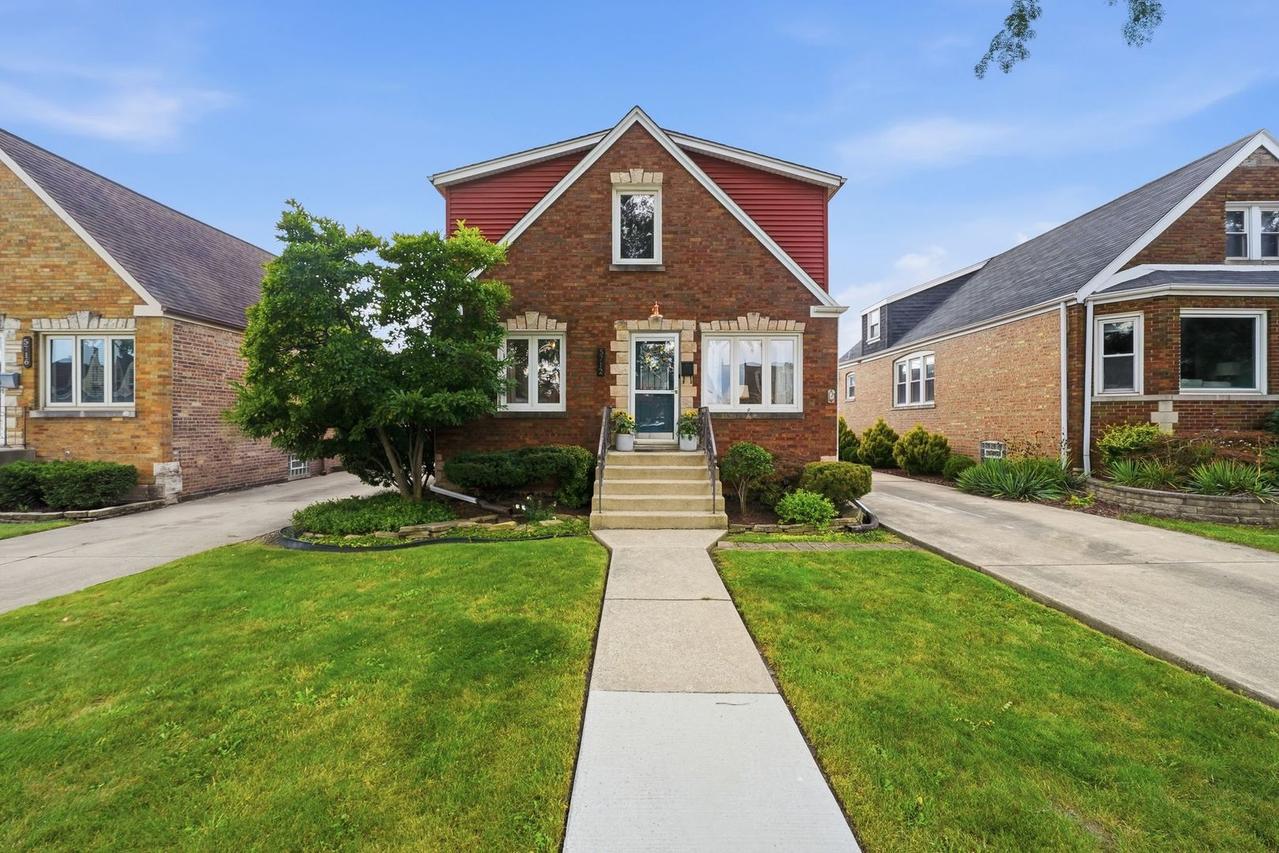 5712 S Nashville Ave., Chicago, IL 60638