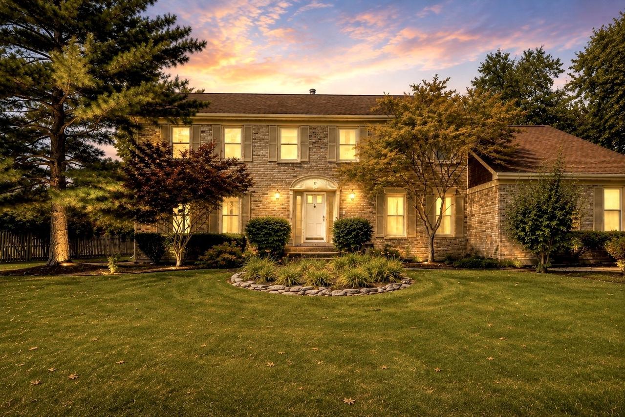 17 Cherrywood Dr., Schaumburg, IL 60194