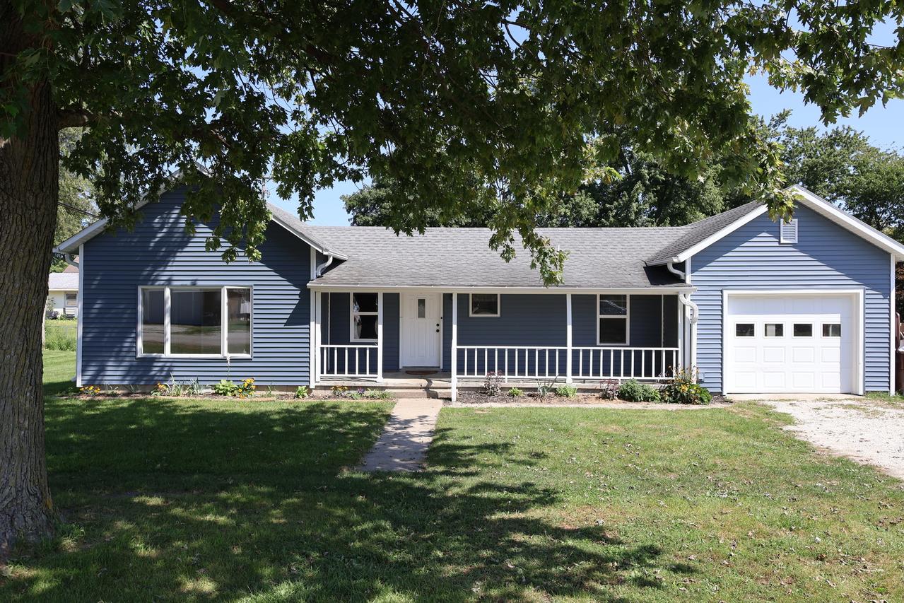 145 E Spaulding Ave., Clifton, IL 60927