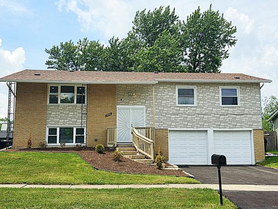 New Homes with Master Bedrooms on the 1st Floor in Country Club Hills: August 22nd to August 28th