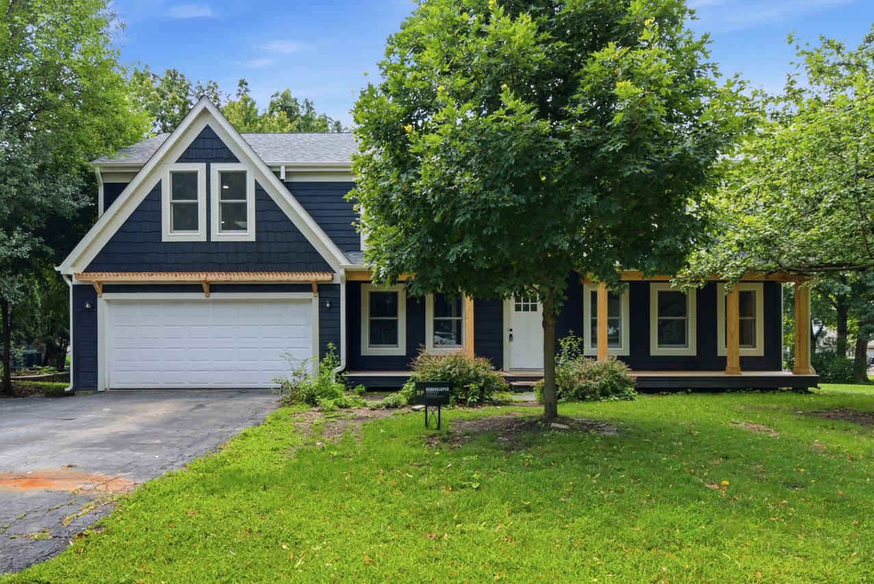 1268 W Bauer Rd., Naperville, IL 60563