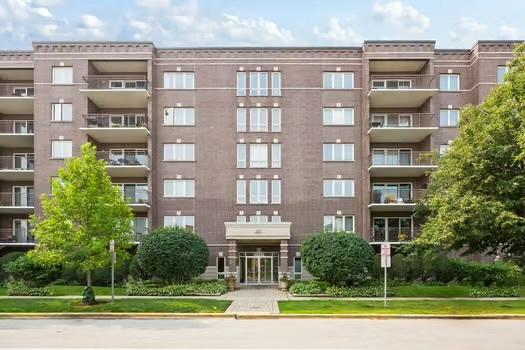 1327 Brown St. #508, Des Plaines, IL 60016