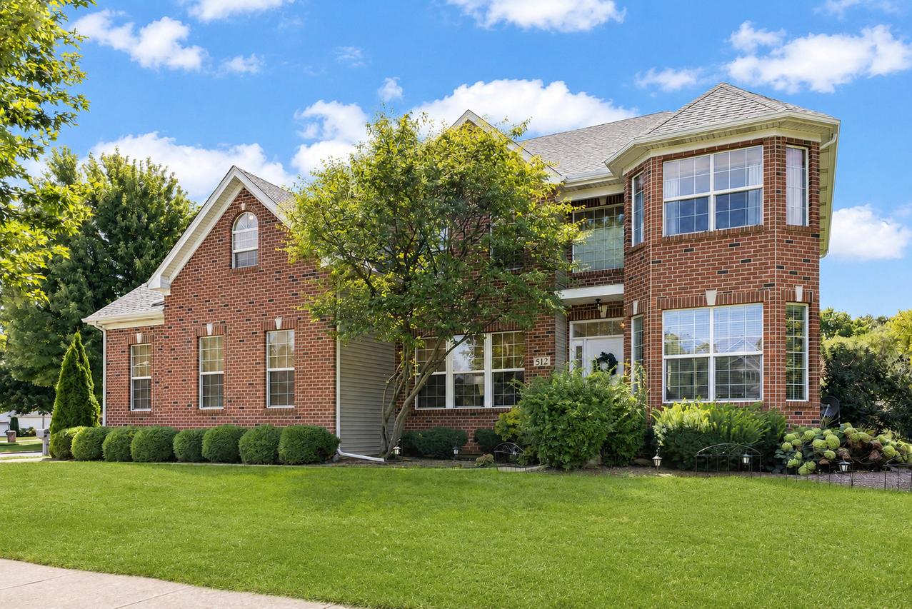 512 Arrowhead Dr., Yorkville, IL 60560