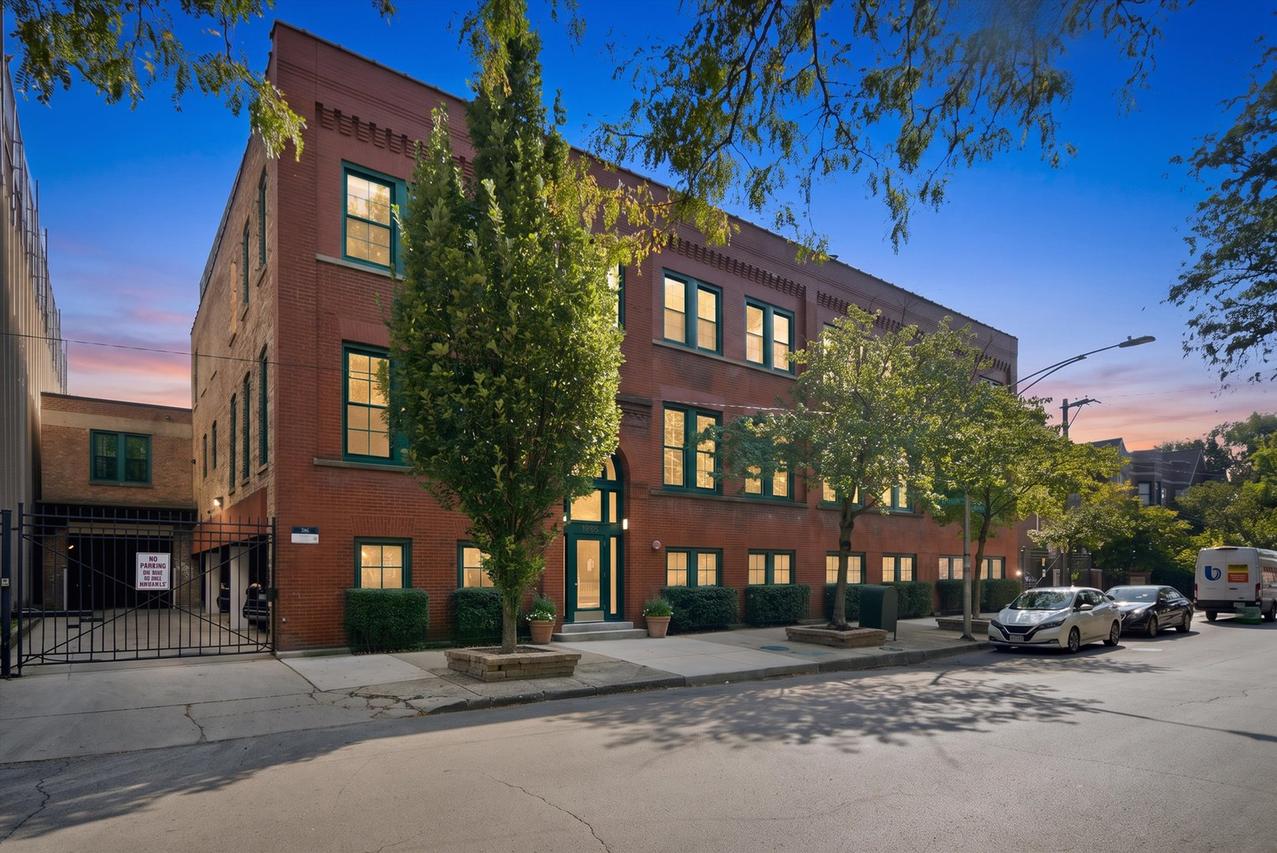 1335 W Altgeld St. #2A, Chicago, IL 60614