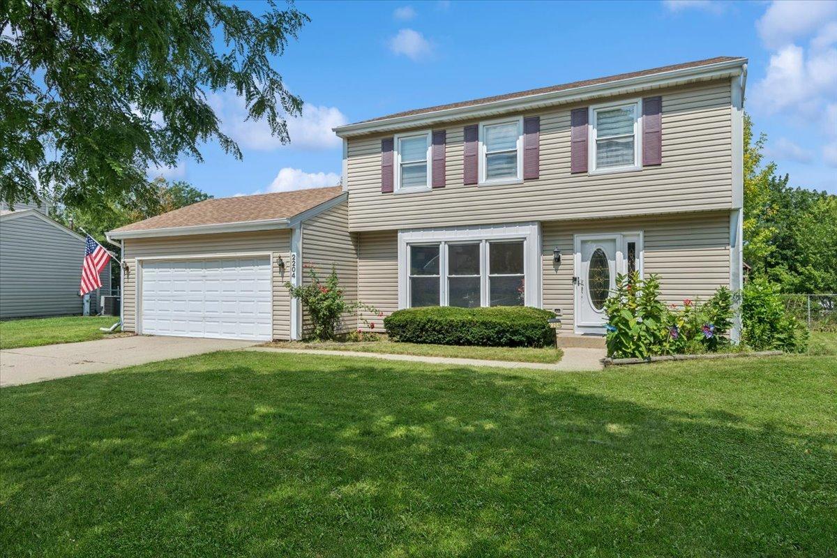 2204 Kensington Dr., Schaumburg, IL 60194