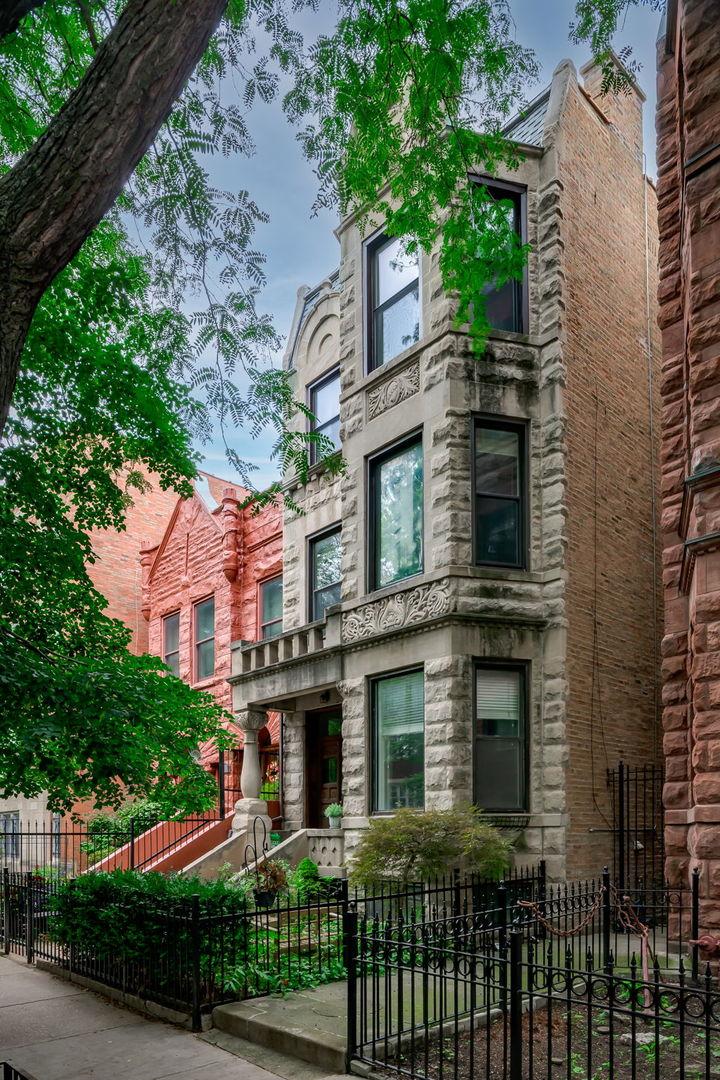 734 W Briar Pl. #1, Chicago, IL 60657