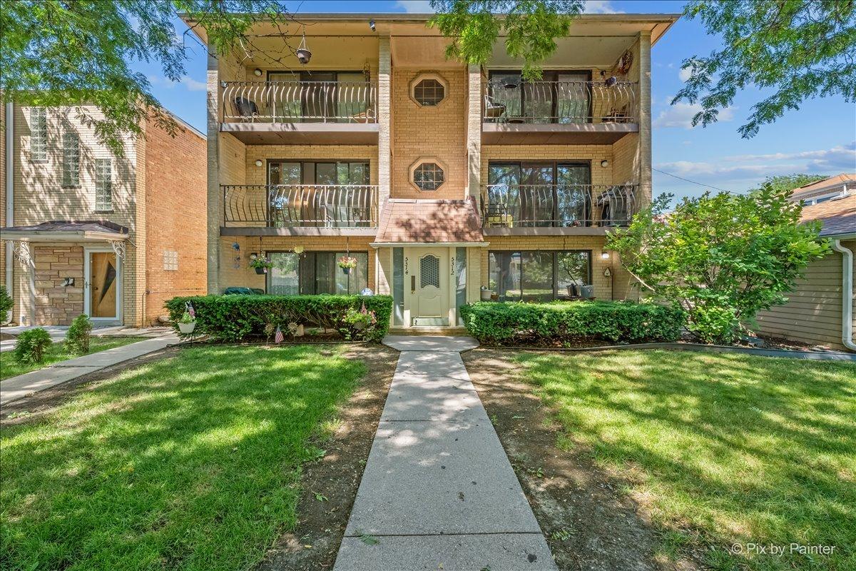 5312 W Windsor Ave. #2W, Chicago, IL 60630