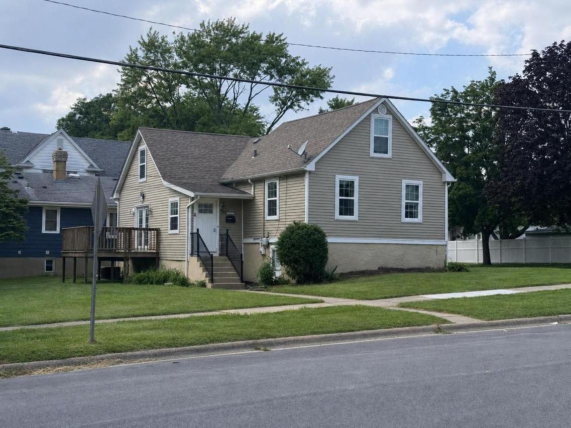 21404 Maple St., Matteson, IL 60443