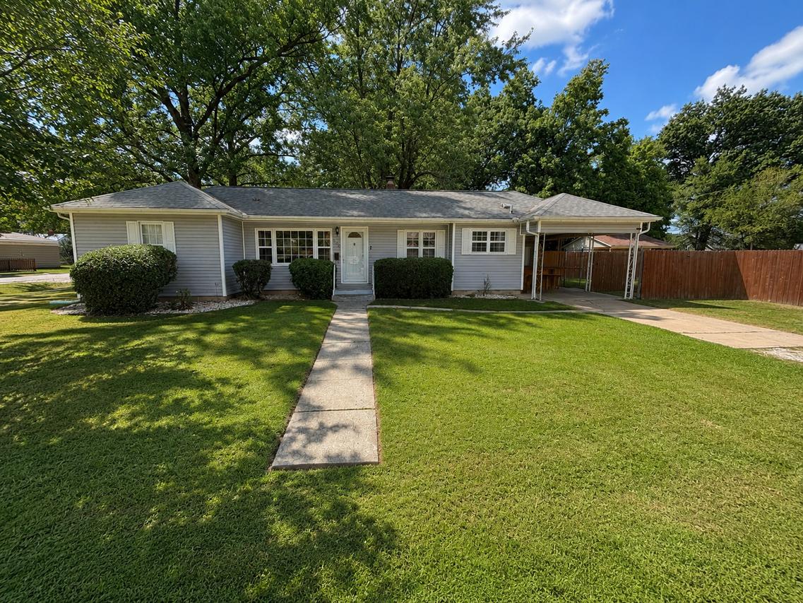 320 Anderson St., Centralia, IL 62801