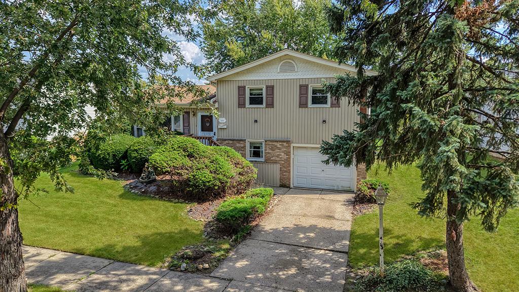 5809 Orange Ln., Oak Forest, IL 60452