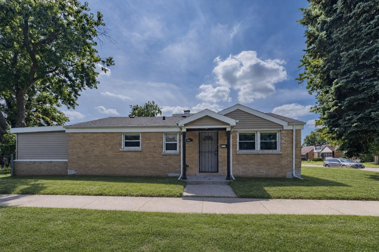 12701 S Green St., Chicago, IL 60643