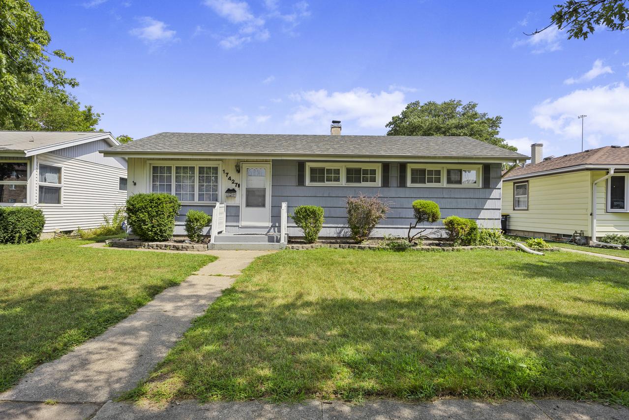 17427 Lorenz Ave., Lansing, IL 60438