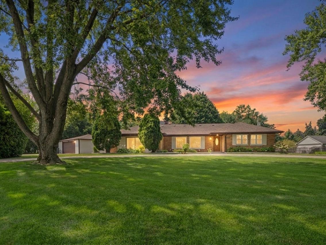 1301 W 54th St., La Grange Highlands, IL 60525