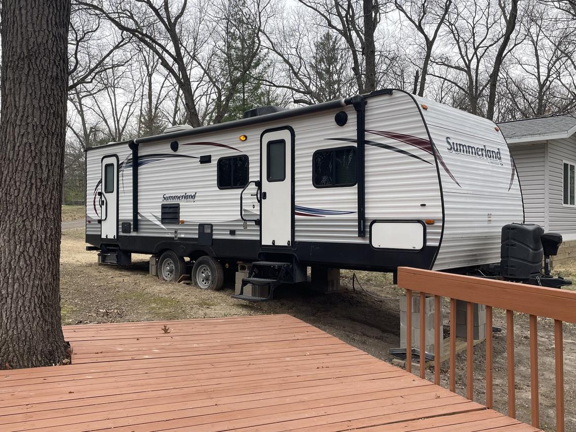 12-13 Woodhaven Lakes, Sublette, IL 61367