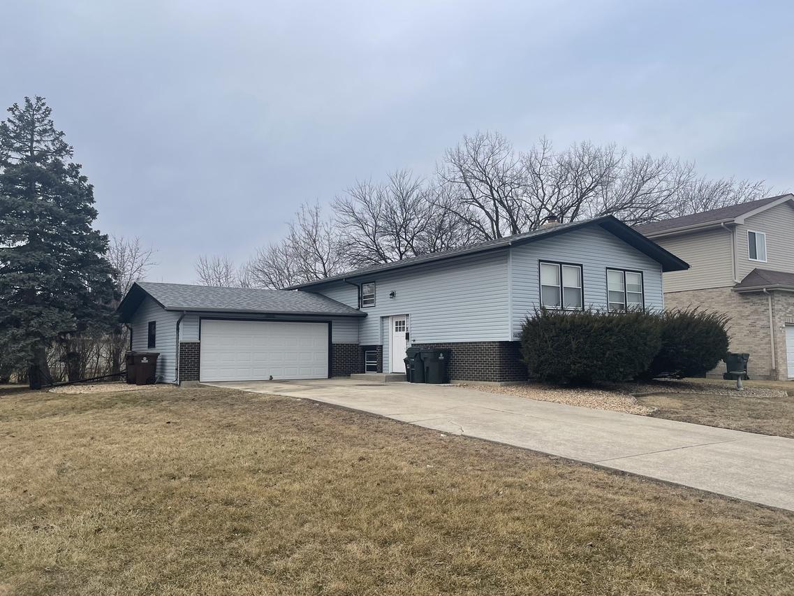 18830 Cedar Ave., Country Club Hills, IL 60478