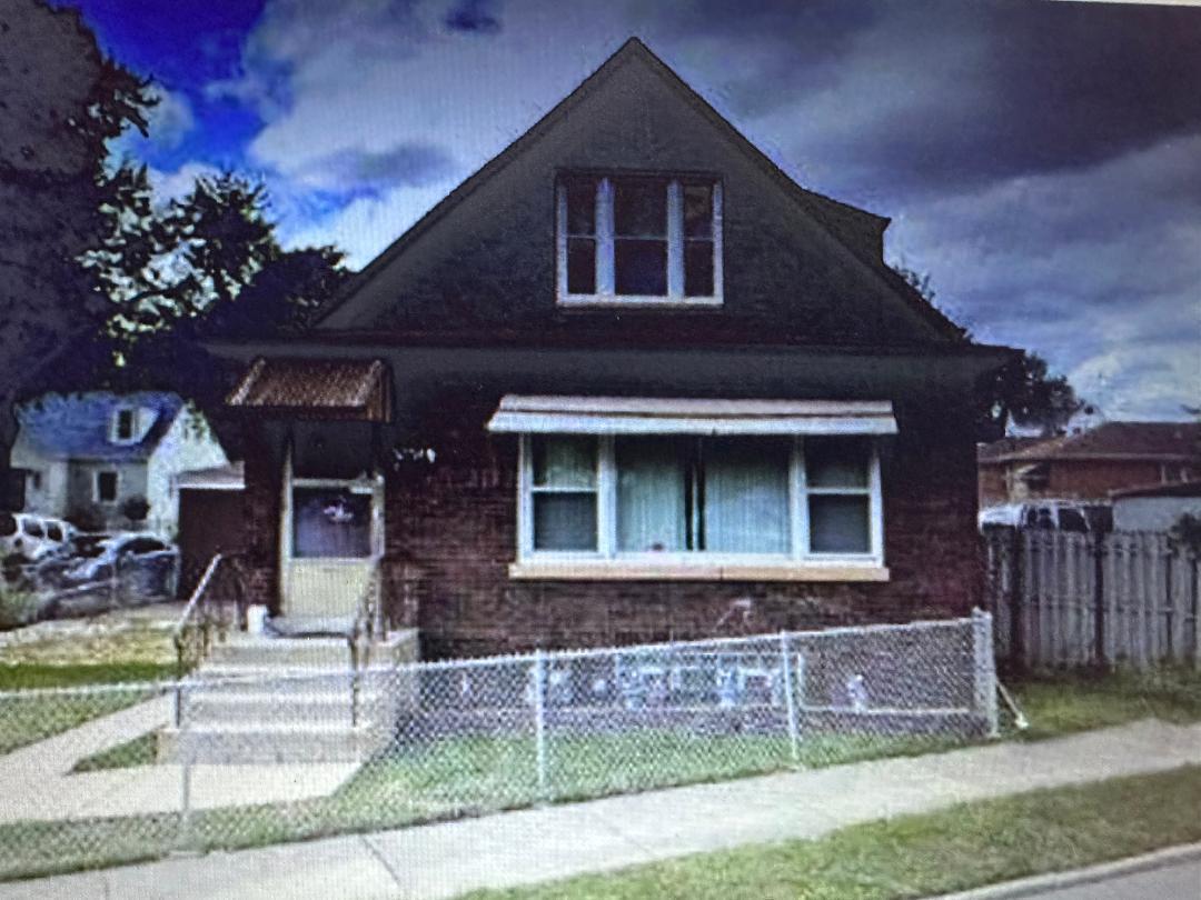 12754 Wahl St., Blue Island, IL 60406