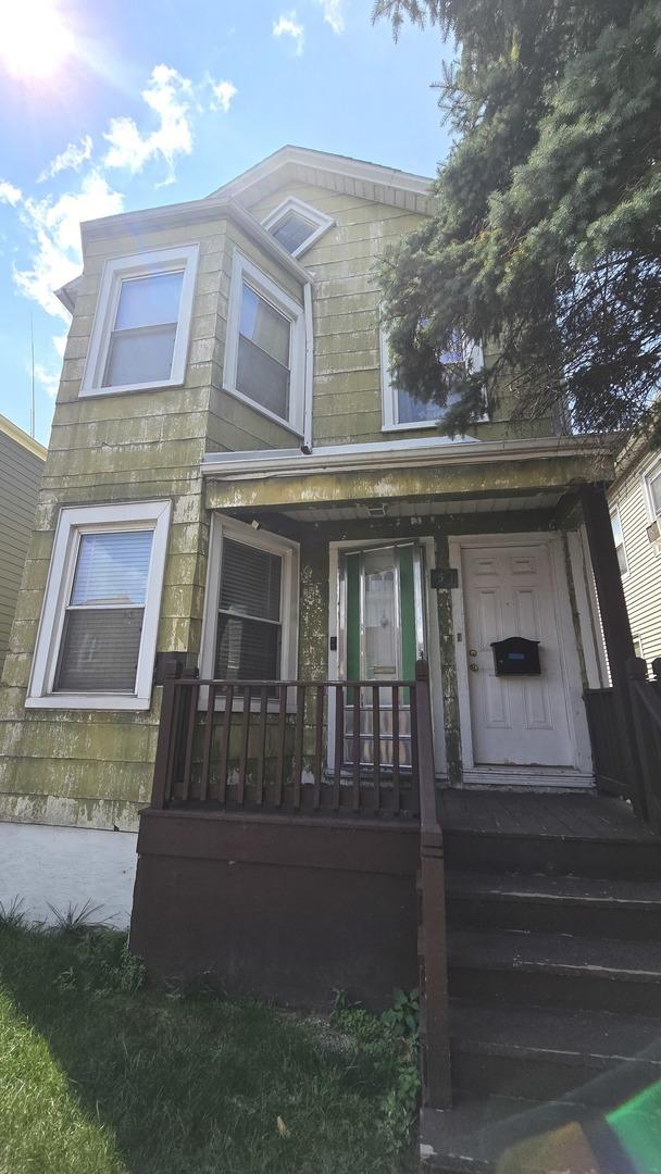 3541 W Diversey Ave., Chicago, IL 60647